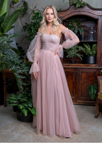 The model of the dress 0710 